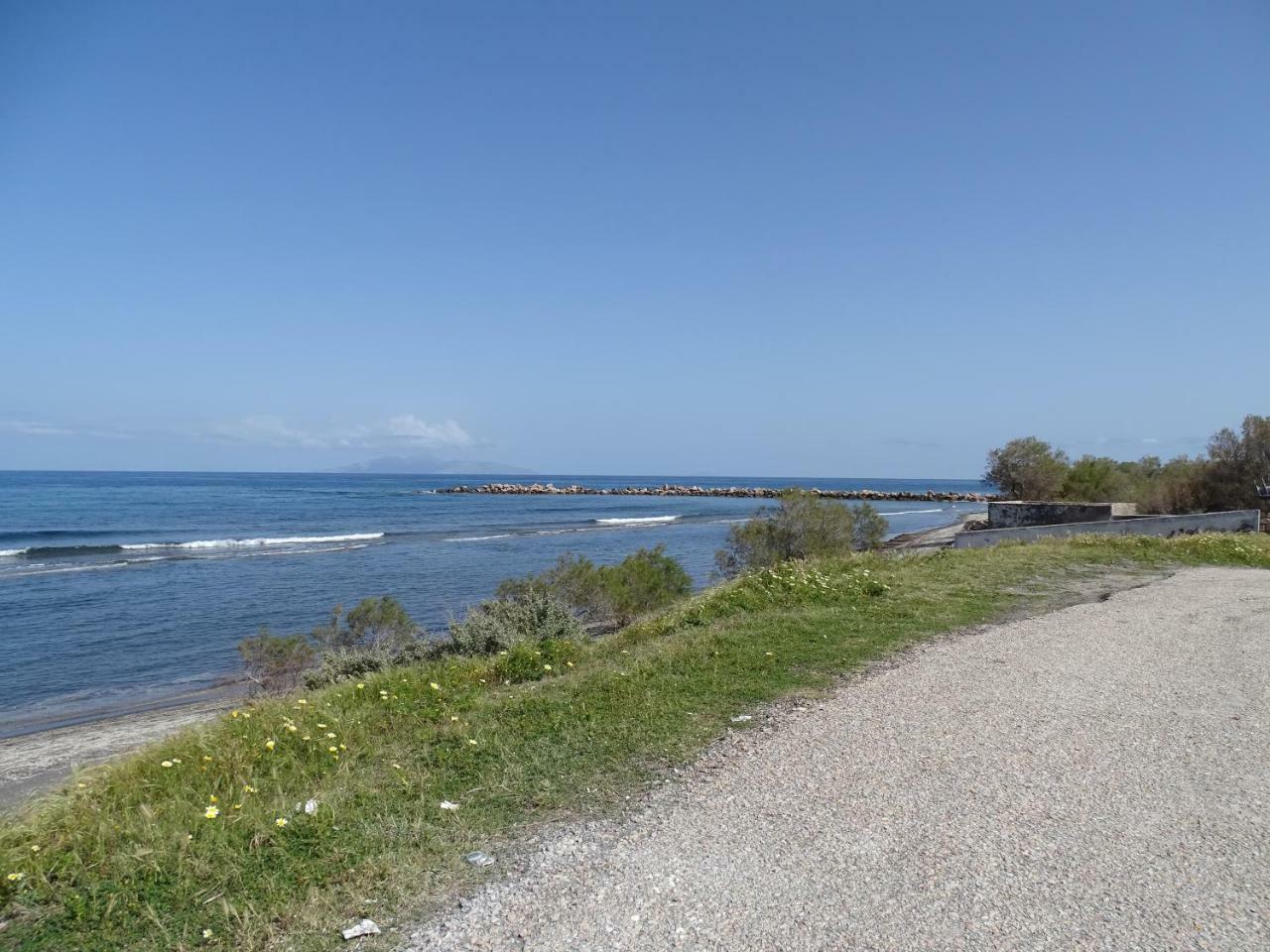 Nama Beach House Монолитос Екстериор снимка