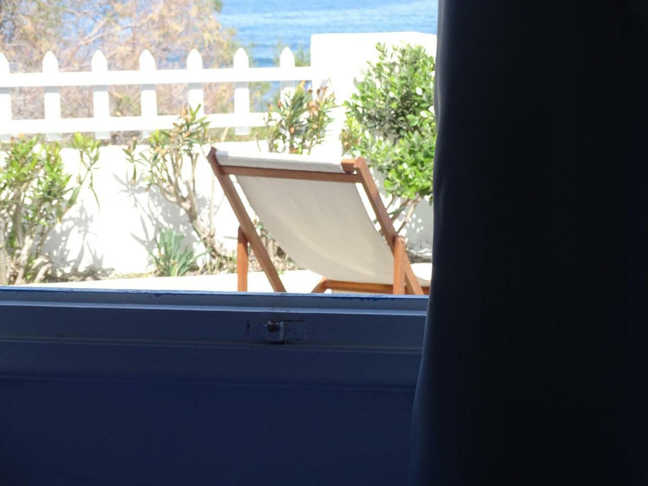 Nama Beach House Монолитос Екстериор снимка