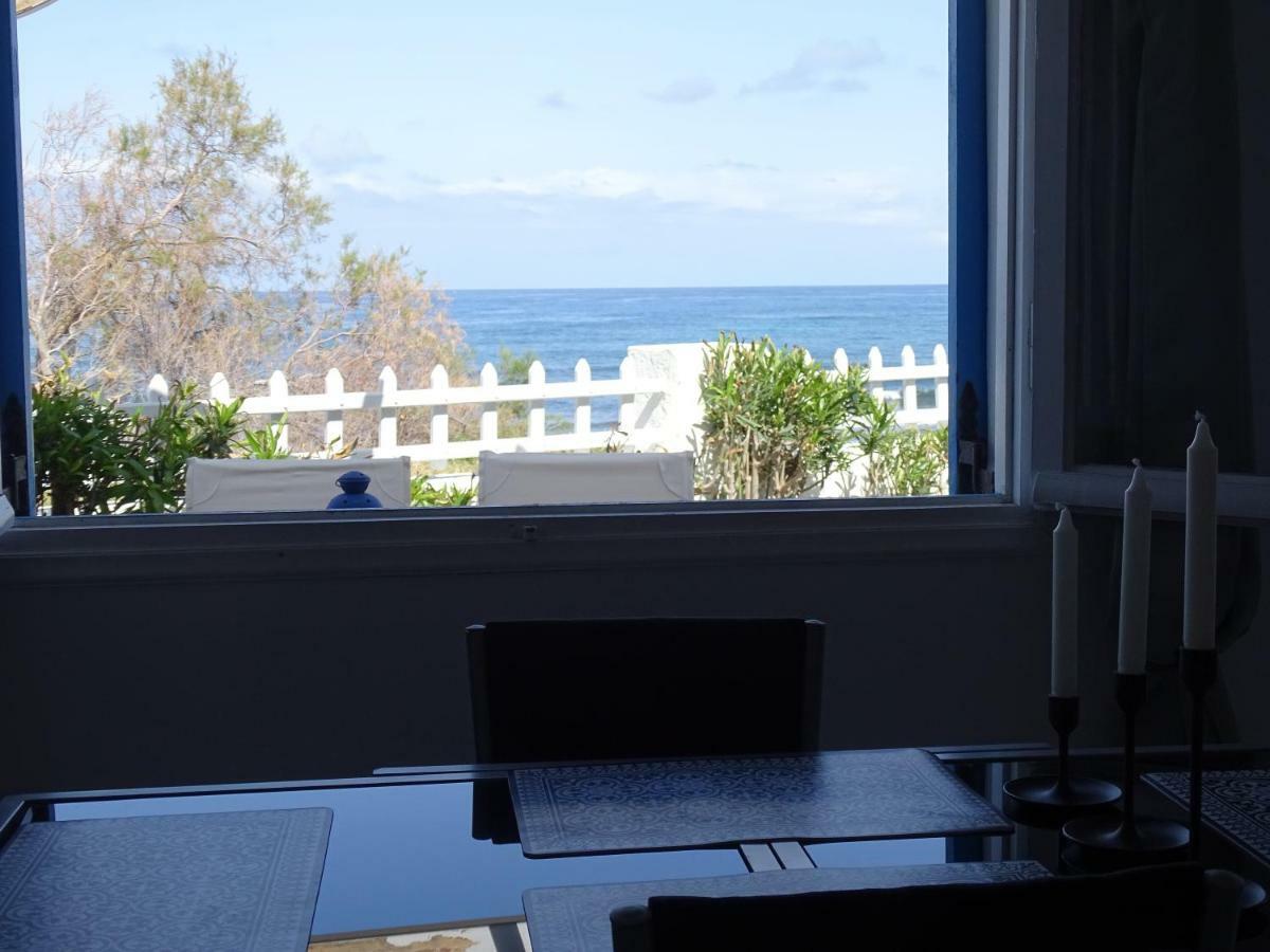 Nama Beach House Монолитос Екстериор снимка