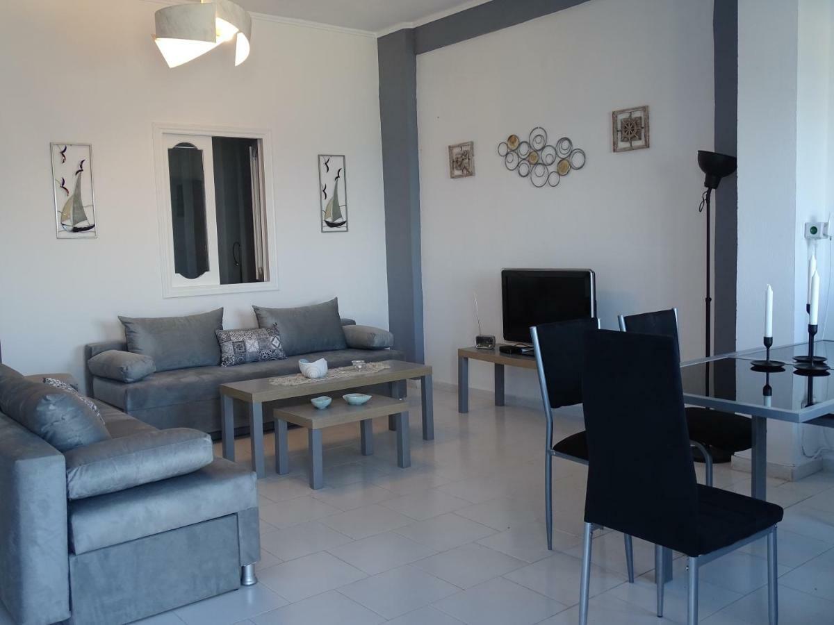 Nama Beach House Монолитос Екстериор снимка
