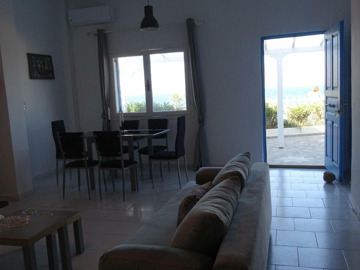 Nama Beach House Монолитос Екстериор снимка